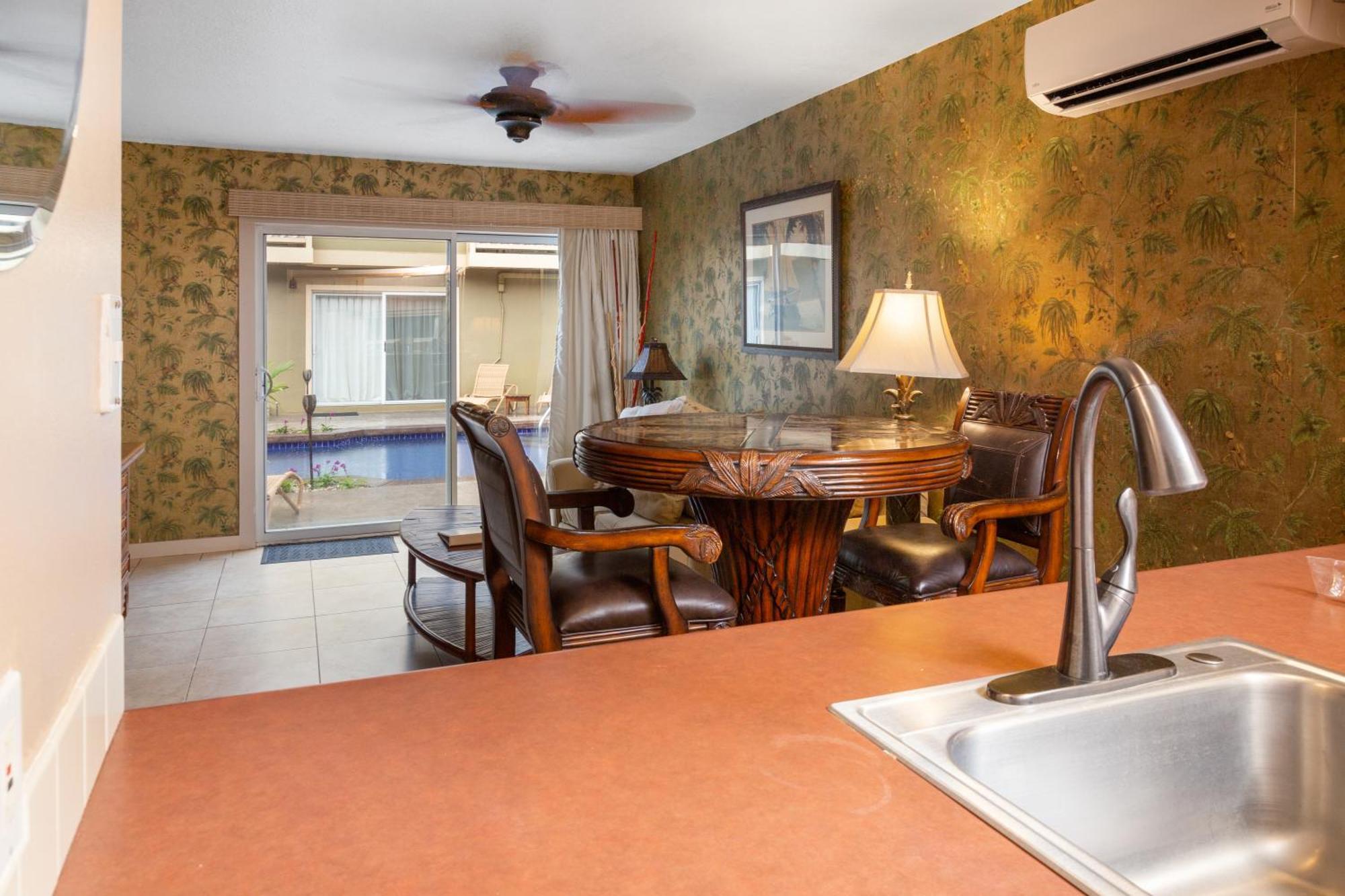 Lotus Suite, 1 Bedroom, Sleeps 4, Pool & Bbq, Pre-Renovation Summer Sale Kihei Exterior foto