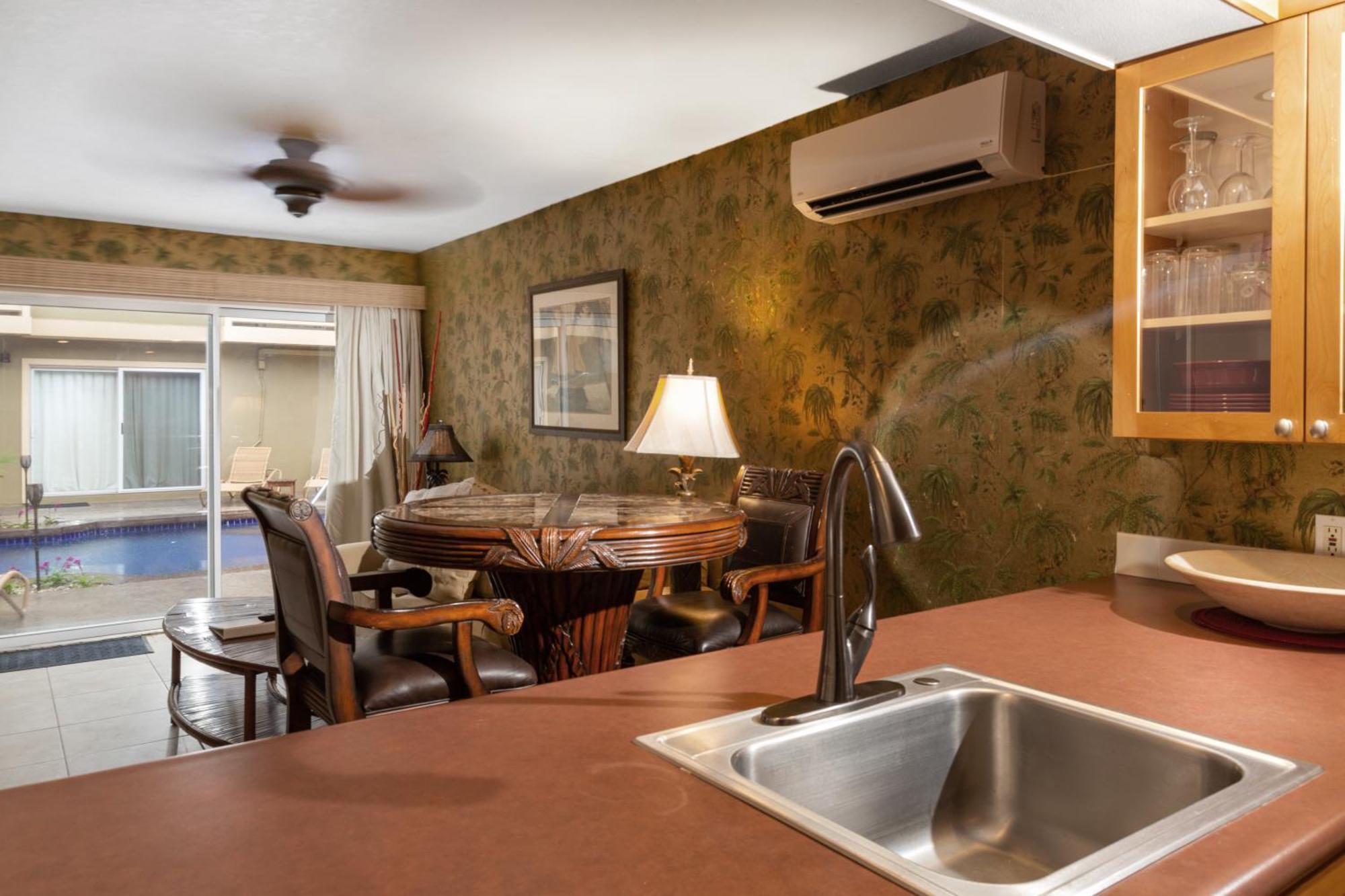 Lotus Suite, 1 Bedroom, Sleeps 4, Pool & Bbq, Pre-Renovation Summer Sale Kihei Exterior foto